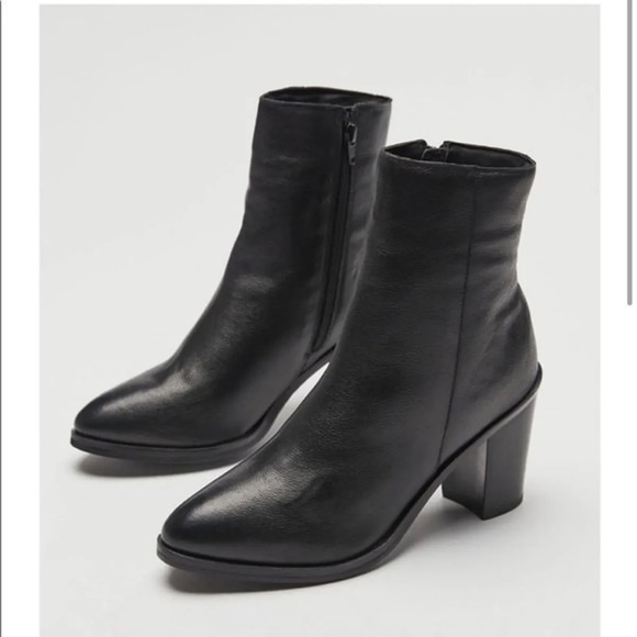 Urban Outfitters Shoes - Urban Outfitters UO Maya Leather Boot in Black